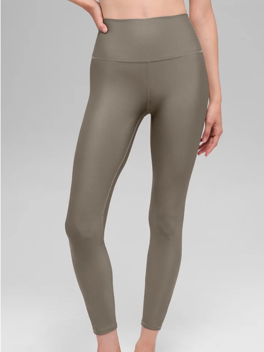 ALO Yoga High-Waist Airlift Legging in color Light Cocoa